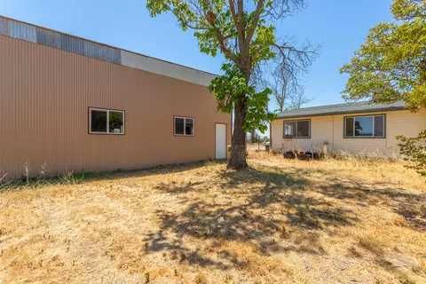 21815 Flores Ave, Red Bluff, CA 96080 photo 48