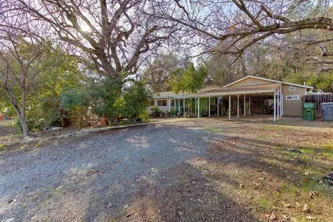 5260 Cedars Rd, Redding, CA 96001 photo 2