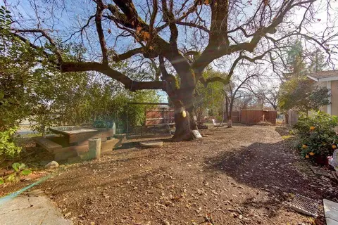 5260 Cedars Rd, Redding, CA 96001 photo 5