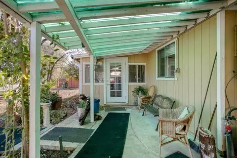 5260 Cedars Rd, Redding, CA 96001 photo 4