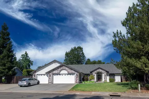 4185 Brittany Dr, Redding, CA 96002 photo 1