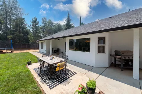 4185 Brittany Dr, Redding, CA 96002 photo 33