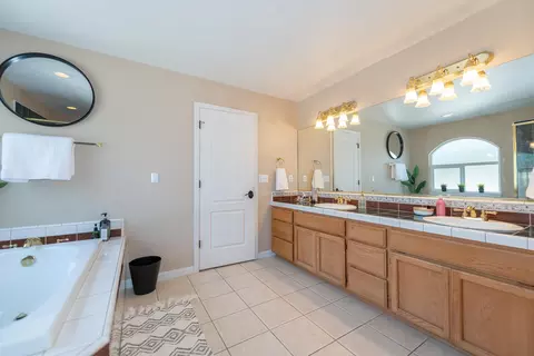 4185 Brittany Dr, Redding, CA 96002 photo 17