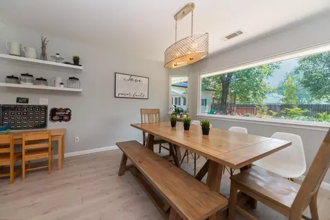 4185 Brittany Dr, Redding, CA 96002 photo 5