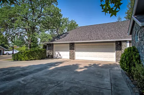 1687 St Andrews Dr, Redding, CA 96003 photo 36