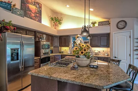 1687 St Andrews Dr, Redding, CA 96003 photo 7