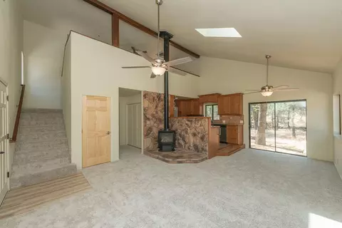 2210 Blue Oak Dr, Redding, CA 96001 photo 4