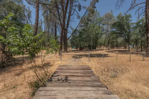 2210 Blue Oak Dr, Redding, CA 96001 photo 36