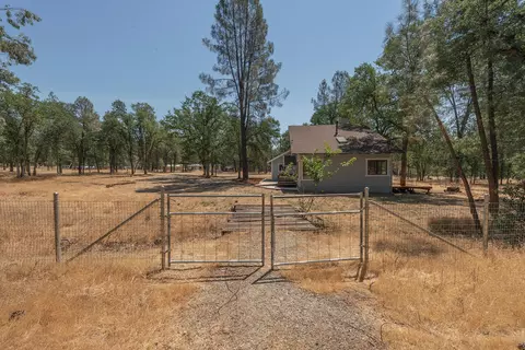 2210 Blue Oak Dr, Redding, CA 96001 photo 37