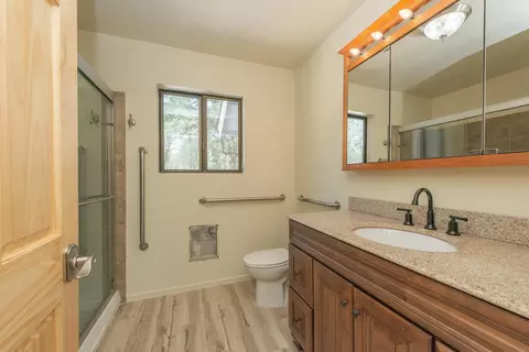 2210 Blue Oak Dr, Redding, CA 96001 photo 17