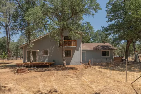 2210 Blue Oak Dr, Redding, CA 96001 photo 3