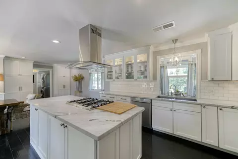 4833 Alta Mesa Dr, Redding, CA 96002 photo 11