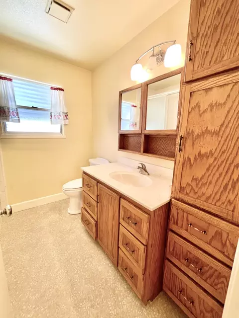 2401 Jonquil Way, Redding, CA 96002 photo 20
