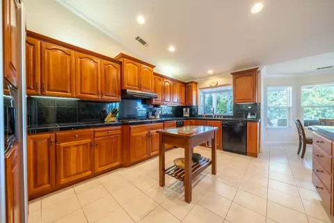 3070 Misty Glen Dr, Redding, CA 96001 photo 21