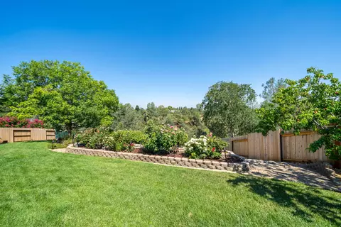 3070 Misty Glen Dr, Redding, CA 96001 photo 39