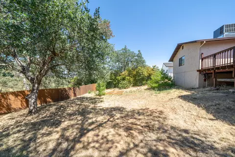 202 Woodcliff Dr, Redding, CA 96003 photo 35