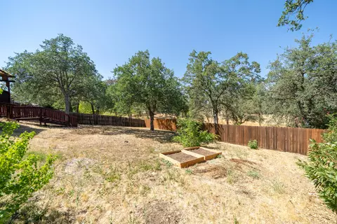 202 Woodcliff Dr, Redding, CA 96003 photo 10