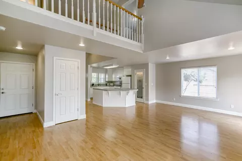 2002 Juarez Ln, Redding, CA 96003 photo 4