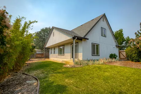 2002 Juarez Ln, Redding, CA 96003 photo 22
