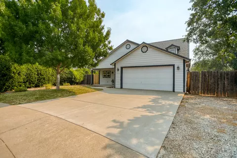 2002 Juarez Ln, Redding, CA 96003 photo 25