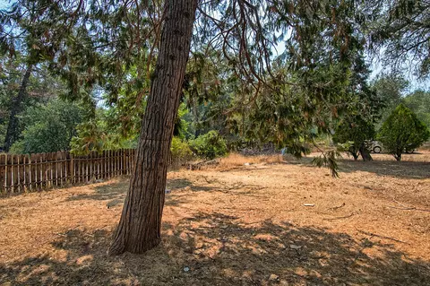 10052 Harley Leighton Rd, Redding, CA 96003 photo 30