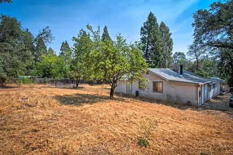 10052 Harley Leighton Rd, Redding, CA 96003 photo 1
