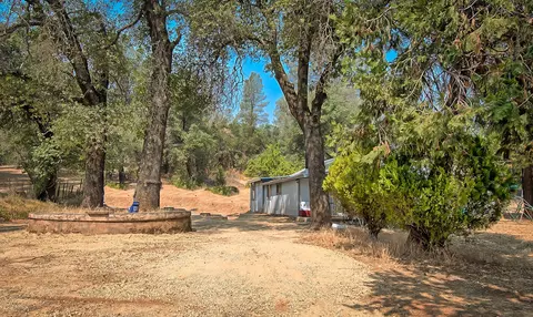 10052 Harley Leighton Rd, Redding, CA 96003 photo 3