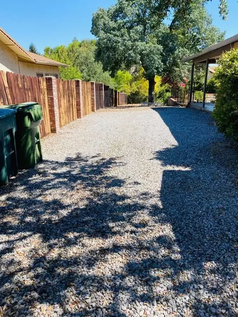 361 Woodcliff Dr, Redding, CA 96003 photo 17