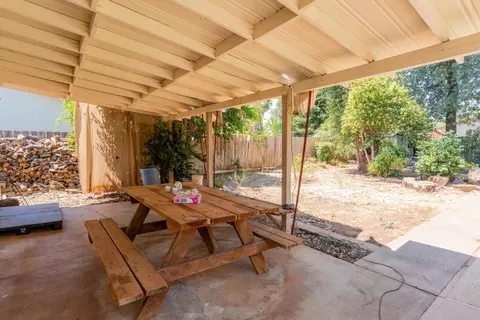 1336 Ledell Dr, Redding, CA 96002 photo 12