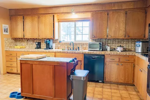 1336 Ledell Dr, Redding, CA 96002 photo 7
