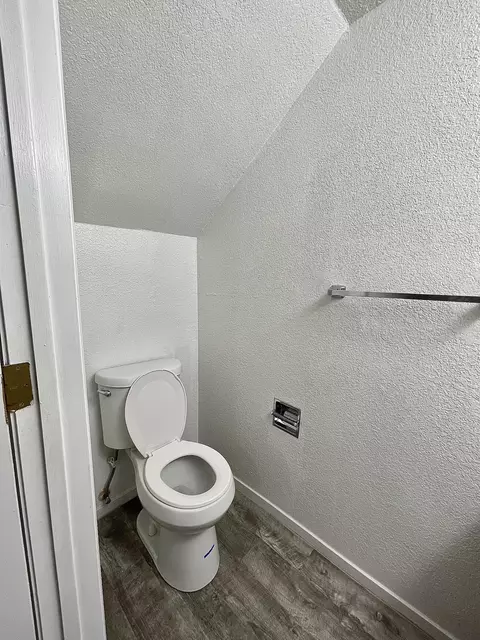 845 Mission Sierra Ct, Redding, CA 96003 photo 8