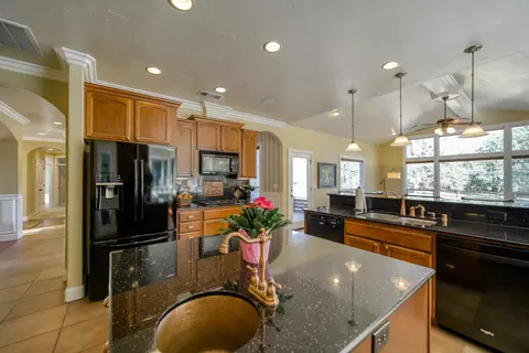 13294 Bear Mountain Rd, Redding, CA 96003 photo 17