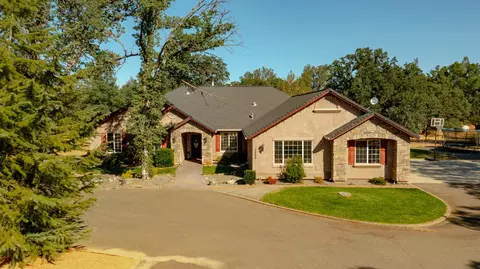 13294 Bear Mountain Rd, Redding, CA 96003 photo 1