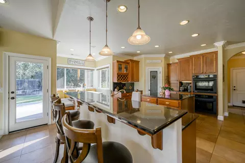 13294 Bear Mountain Rd, Redding, CA 96003 photo 12