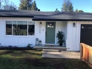 5566 Elm Ln, Redding, CA 96001 photo 5
