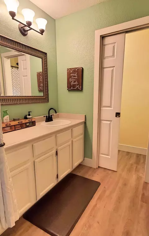 3366 Lawrence Rd, Redding, CA 96002 photo 8