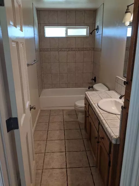 34 Woodcliff Dr, Redding, CA 96003 photo 8