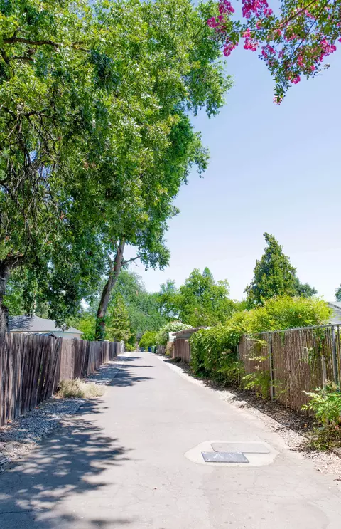 5784 Live Oak Ln, Redding, CA 96001 photo 23