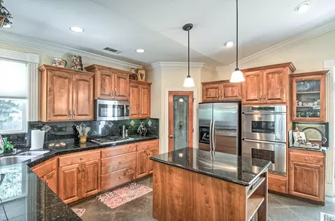 2360 Warm Spring Ln, Redding, CA 96003 photo 8
