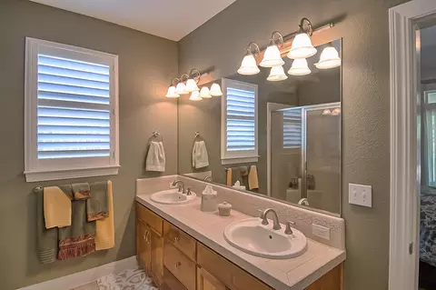 2360 Warm Spring Ln, Redding, CA 96003 photo 16