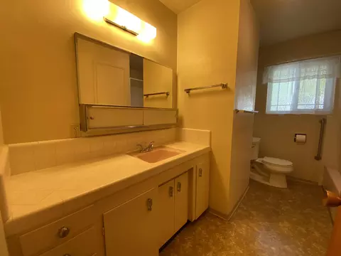 1831 Manchester Dr, Redding, CA 96002 photo 18