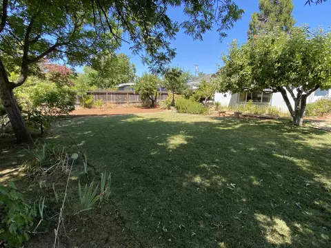 1831 Manchester Dr, Redding, CA 96002 photo 26