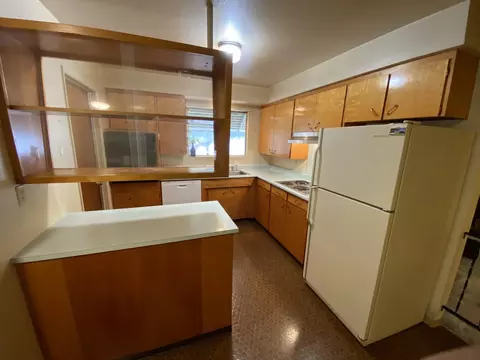 1831 Manchester Dr, Redding, CA 96002 photo 5