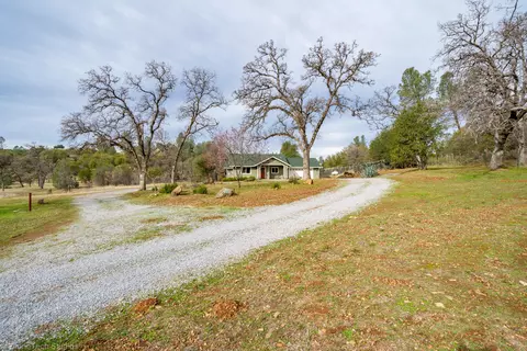 22762 Jones Valley Trl, Redding, CA 96003 photo 5