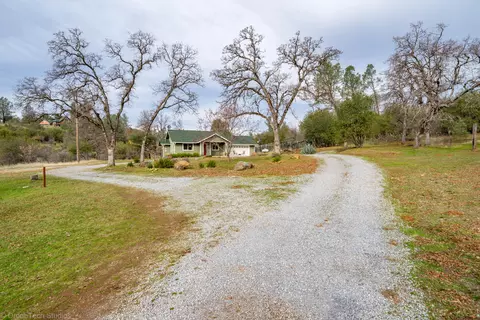 22762 Jones Valley Trl, Redding, CA 96003 photo 4