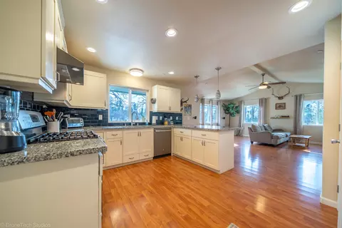 22762 Jones Valley Trl, Redding, CA 96003 photo 22