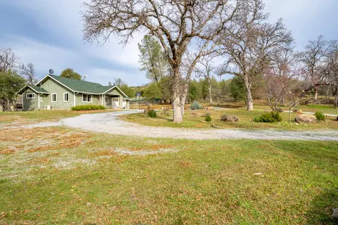 22762 Jones Valley Trl, Redding, CA 96003 photo 7