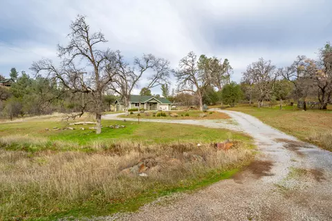 22762 Jones Valley Trl, Redding, CA 96003 photo 3