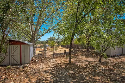 718 Teakwood Dr, Redding, CA 96003 photo 38