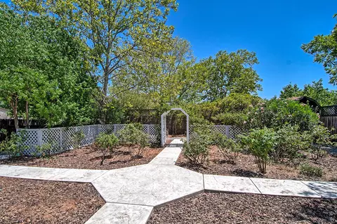 718 Teakwood Dr, Redding, CA 96003 photo 43